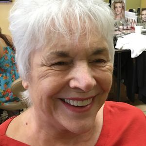 Meet your Posher, Lea